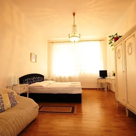Berg 3* Prag